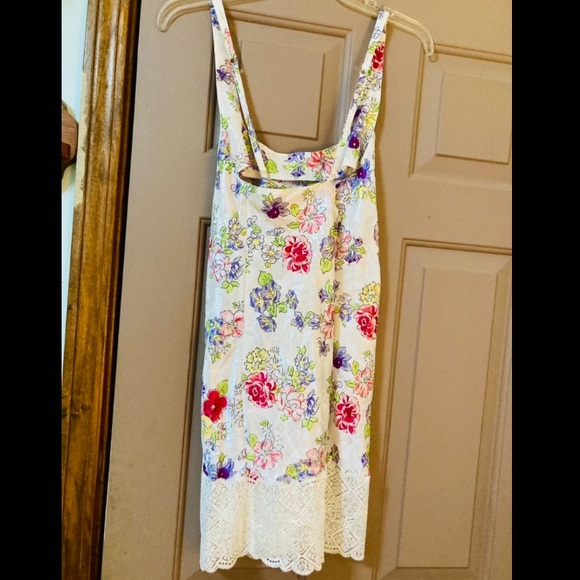 Victoria’s Secret Gold Label Floral Lace Trim Slip - Picture 7 of 8
